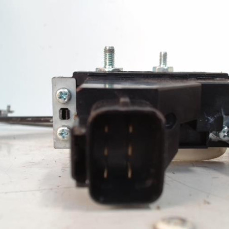 Leve vitre electrique avant gauche KIA RIO 3