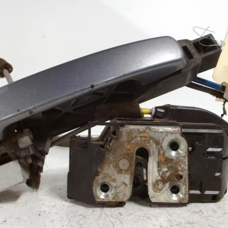 Serrure avant droit NISSAN QASHQAI 1 Serrure avant droit NISSAN QASHQAI 1
