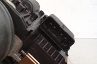 Moteur essuie glace avant gauche PEUGEOT 3008 1 Photo n°3