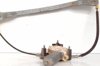Leve vitre electrique avant droit RENAULT CLIO 2 Photo n°1