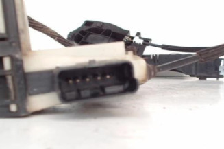 Serrure arriere droit CITROEN C4 2