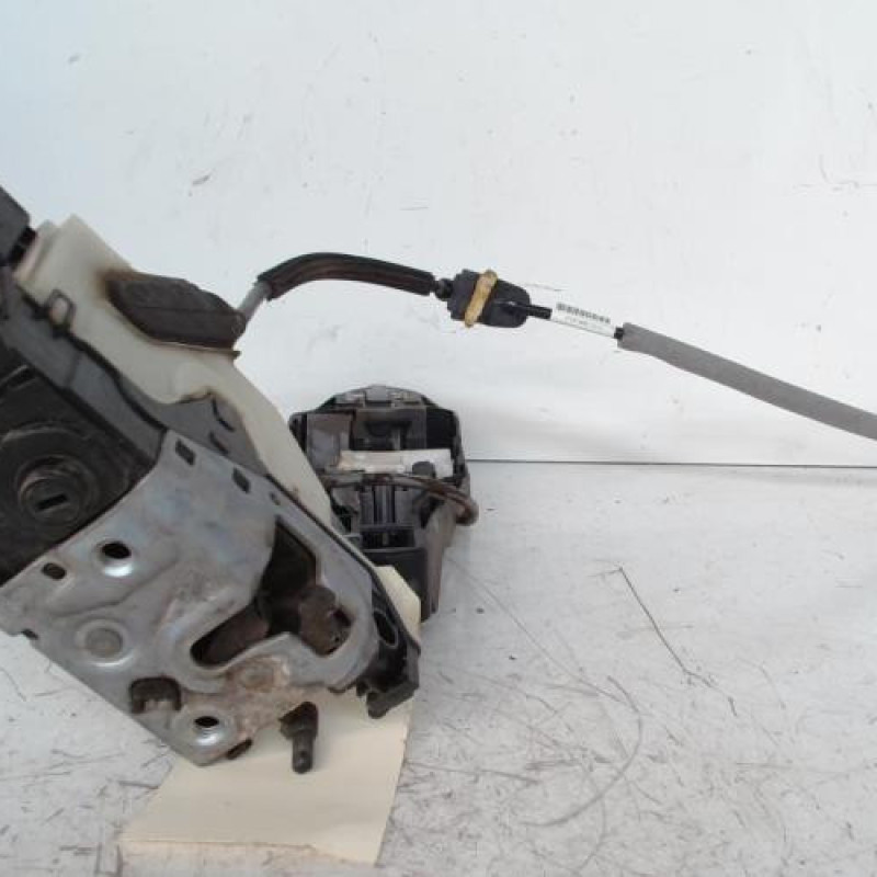 Serrure avant droit CITROEN C4 2 Serrure avant droit CITROEN C4 2