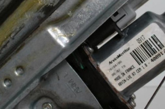 Leve vitre electrique avant gauche PEUGEOT 207 Photo n°3