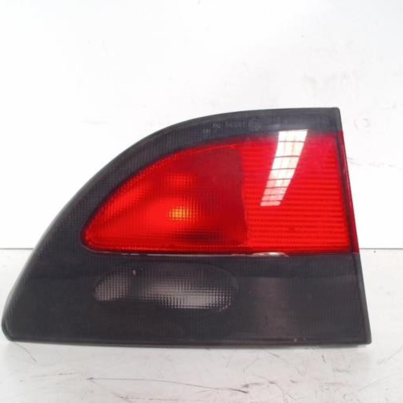 Feu arriere secondaire gauche (feux) RENAULT MEGANE 1