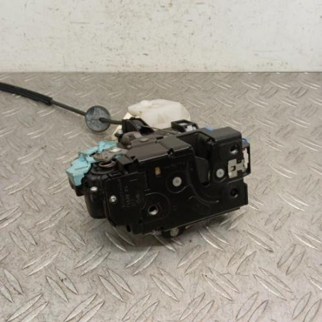 Serrure avant gauche VOLKSWAGEN CADDY 3