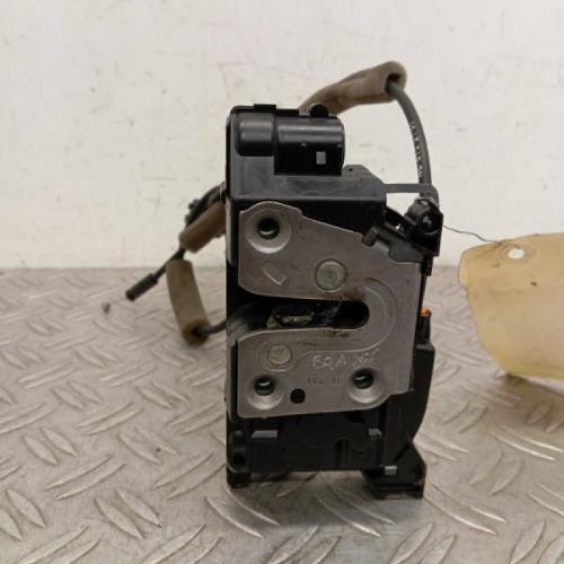 Serrure avant droit RENAULT MASTER 3 Serrure avant droit RENAULT MASTER 3