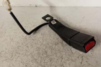 Attache ceinture avant droit SUZUKI BALENO 2 Photo n°1