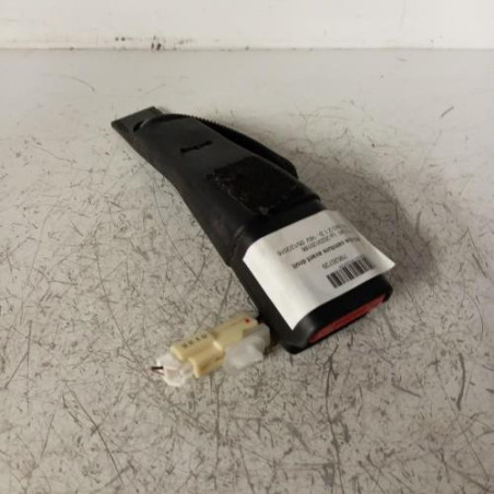 Attache ceinture avant droit SUZUKI BALENO 2