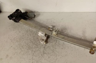 Leve vitre electrique avant droit SUZUKI BALENO 2 Photo n°1
