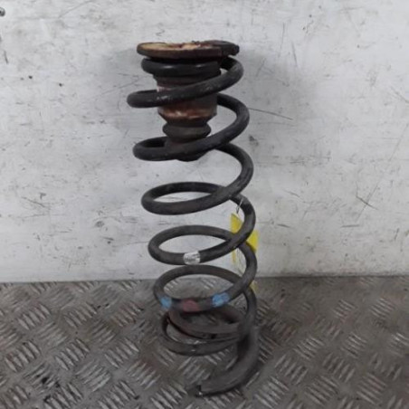 Ressort de suspension arriere droit PEUGEOT 5008 1 Photo n°1