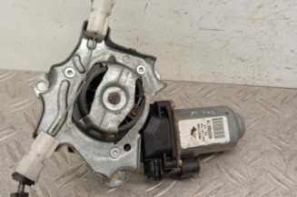 Leve vitre electrique avant droit RENAULT CLIO 2 Photo n°1