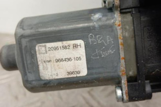 Leve vitre electrique avant droit OPEL ASTRA J Photo n°3