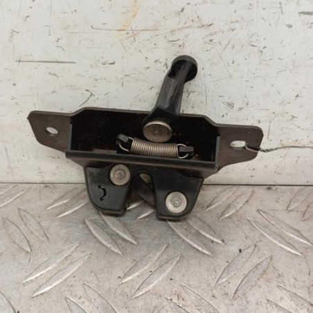 Serrure de coffre PEUGEOT 106