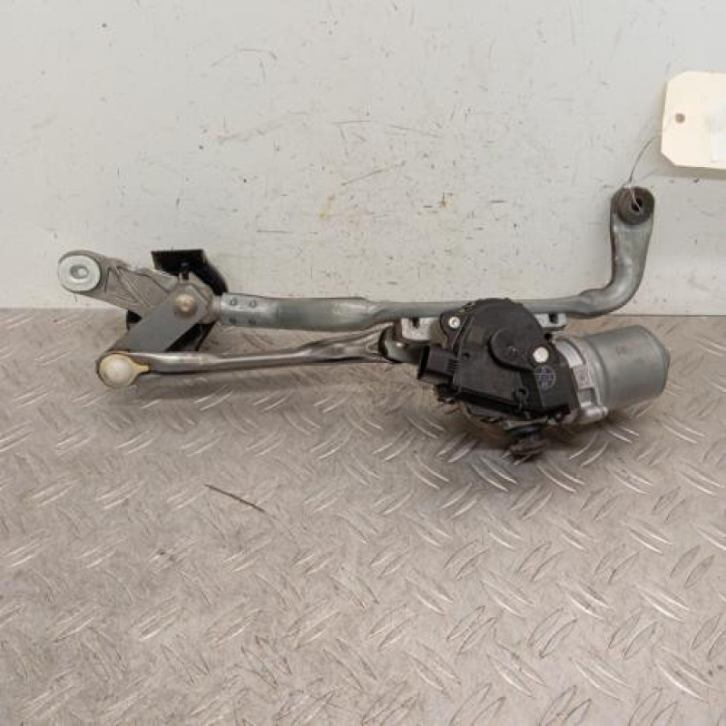 Moteur essuie glace avant TOYOTA YARIS 3