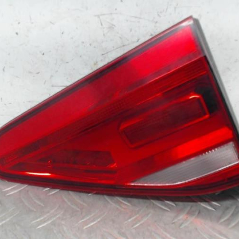 Feu arriere secondaire droit (feux) VOLKSWAGEN TOURAN 3 Feu arriere secondaire droit (feux) VOLKSWAGEN TOURAN 3