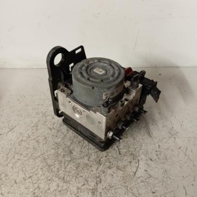 Bloc ABS (freins anti-blocage) VOLKSWAGEN TOURAN 3 Bloc ABS (freins anti-blocage) VOLKSWAGEN TOURAN 3