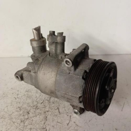 Compresseur clim VOLKSWAGEN TOURAN 3