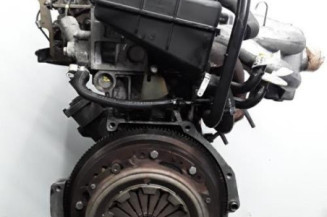Moteur RENAULT TRAFIC 1 Photo n°4