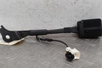 Attache ceinture avant droit PEUGEOT 308 2 SW Photo n°1