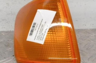 Optique avant secondaire droit (feux)(clignotant) FORD FIESTA 3 Photo n°1
