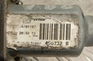 Leve vitre electrique avant droit RENAULT CLIO 2 Photo n°3