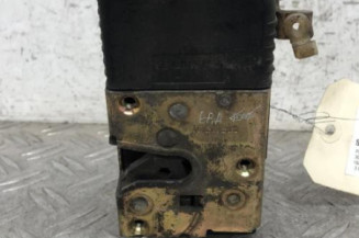 Serrure avant droit PEUGEOT 306