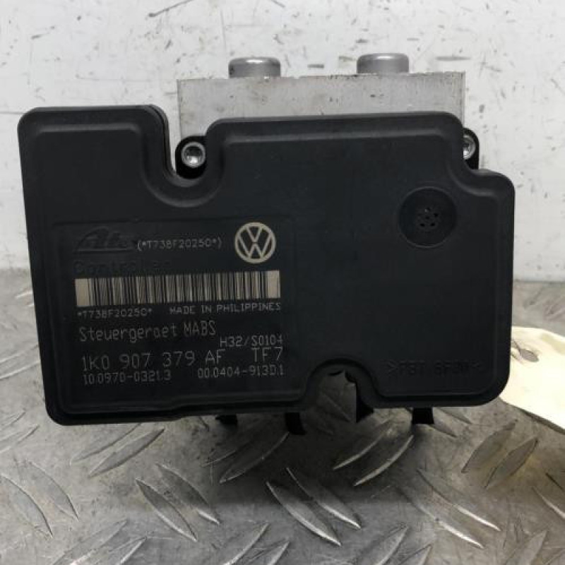 Bloc ABS (freins anti-blocage) VOLKSWAGEN JETTA 3 Bloc ABS (freins anti-blocage) VOLKSWAGEN JETTA 3