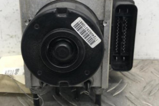 Bloc ABS (freins anti-blocage) VOLKSWAGEN JETTA 3