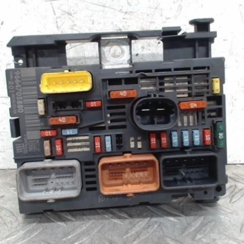 Boitier servitude moteur (BSM) CITROEN C4 PICASSO 1 Boitier servitude moteur (BSM) CITROEN C4 PICASSO 1