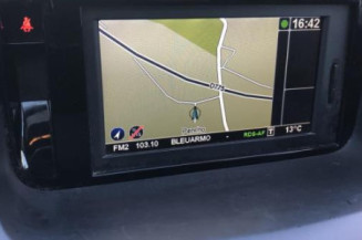 Ecran GPS RENAULT MEGANE 3 Photo n°4