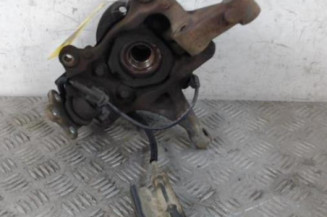 Moyeu avant droit RENAULT TRAFIC 3 COURT