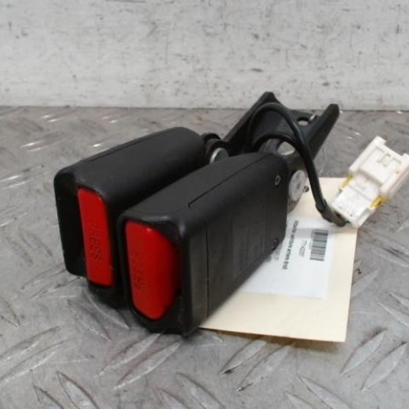 Attache ceinture arriere droit CITROEN DS4