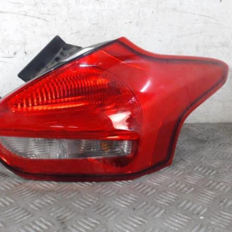 Feu arriere principal droit (feux) FORD FOCUS 3 Feu arriere principal droit (feux) FORD FOCUS 3