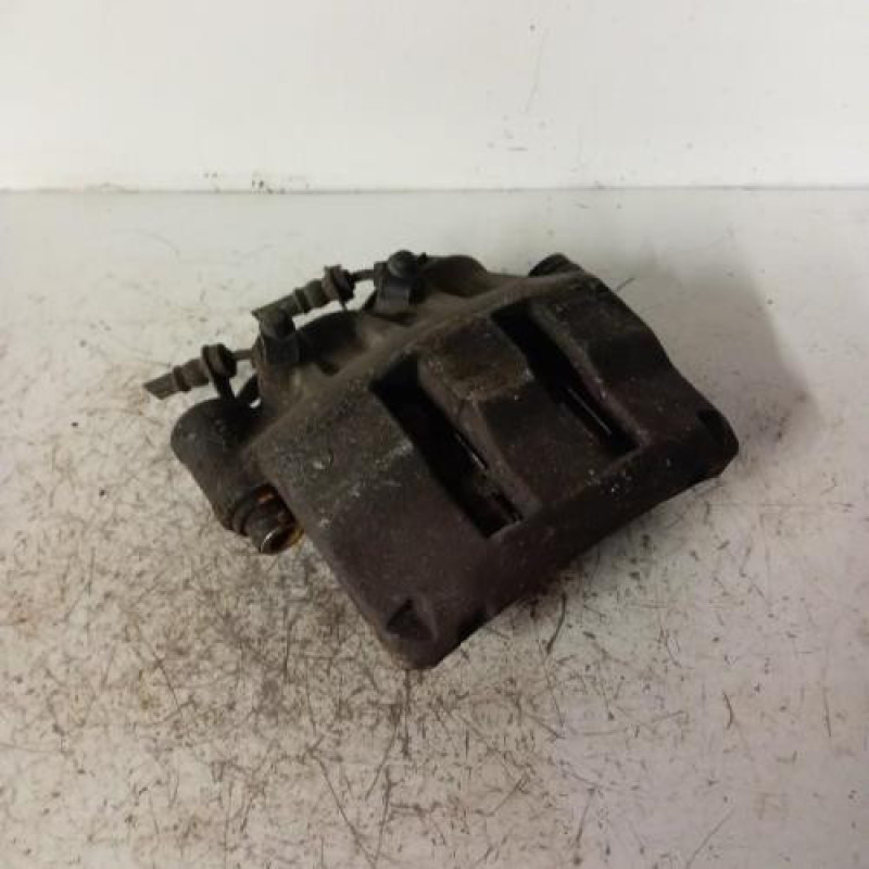 Etrier avant droit (freinage) RENAULT MASTER 2 Etrier avant droit (freinage) RENAULT MASTER 2
