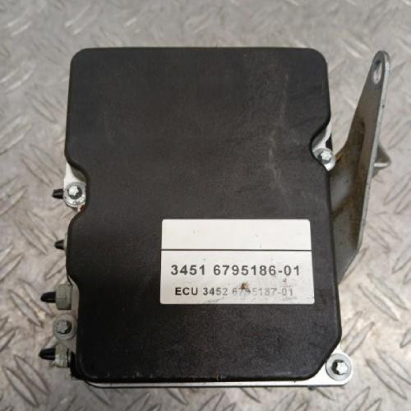 Bloc ABS (freins anti-blocage) BMW X1 E84 Bloc ABS (freins anti-blocage) BMW X1 E84