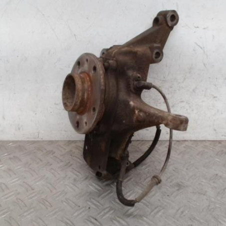 Moyeu avant gauche RENAULT TRAFIC 3 COURT Photo n°1