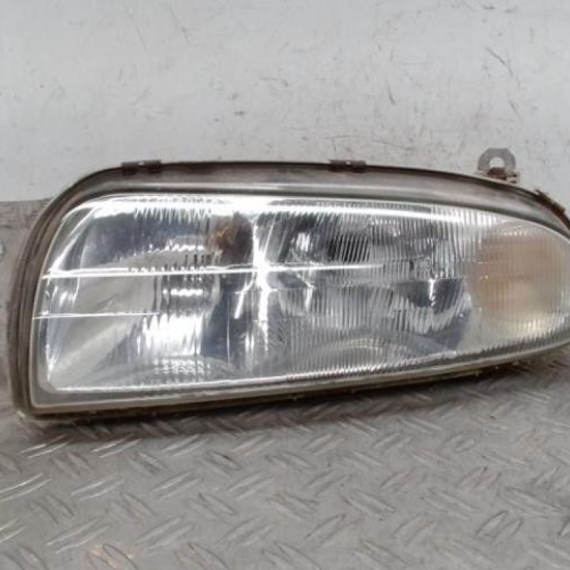 Optique avant principal gauche (feux)(phare) FORD FIESTA 4