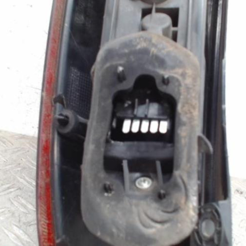 Feu arriere principal droit (feux) OPEL CORSA C Feu arriere principal droit (feux) OPEL CORSA C