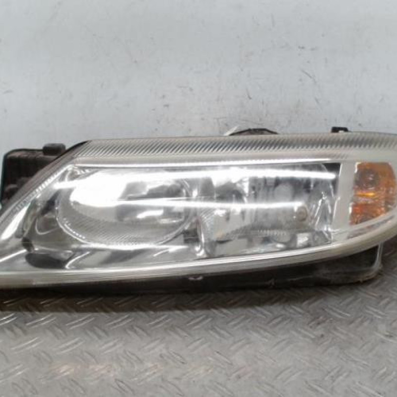 Optique avant principal gauche (feux)(phare) RENAULT LAGUNA 2