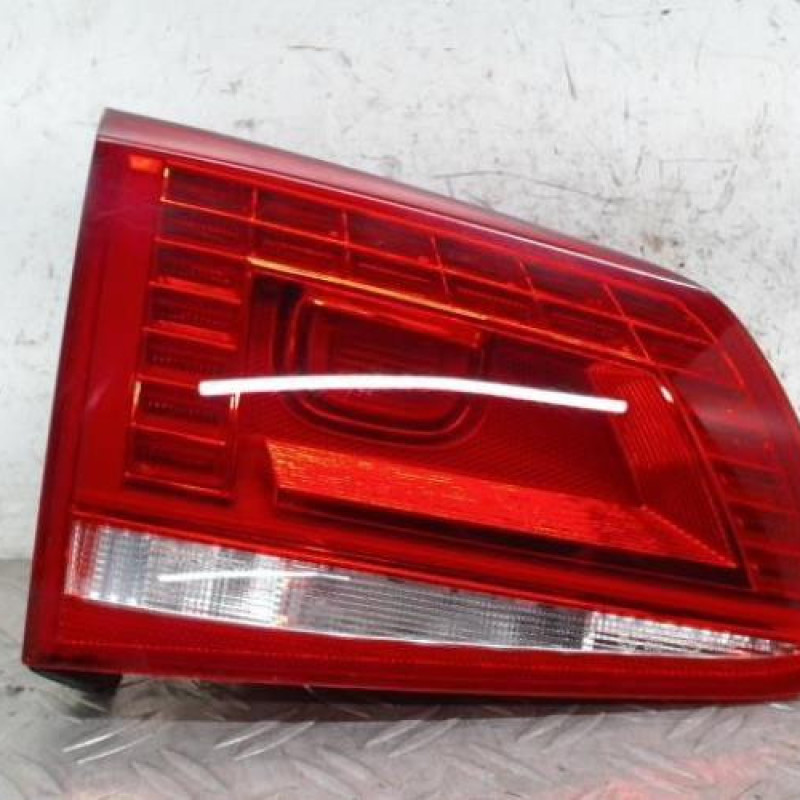 Feu arriere secondaire gauche (feux) VOLKSWAGEN TOUAREG 2