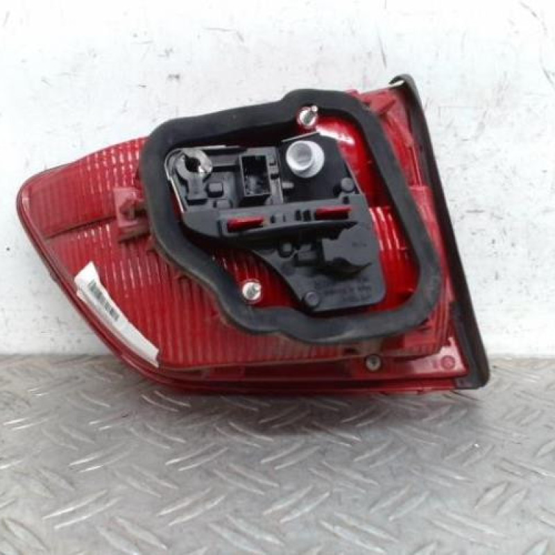 Feu arriere secondaire droit (feux) VOLKSWAGEN TOURAN 2