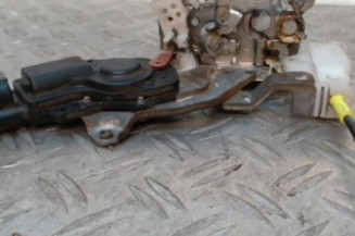 Serrure avant droit PEUGEOT 107