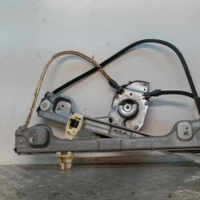 Leve vitre electrique avant gauche PEUGEOT 1007