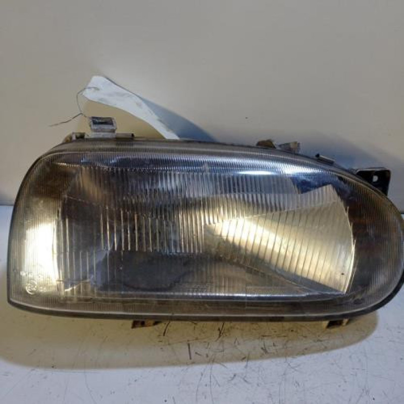Optique avant principal droit (feux)(phare) VOLKSWAGEN GOLF 3