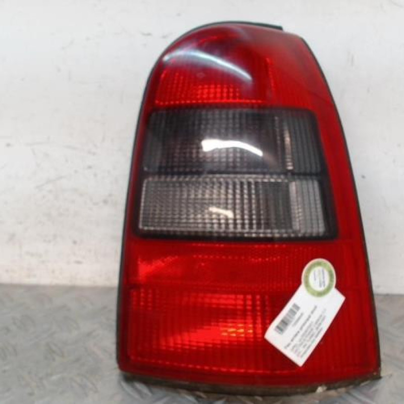 Feu arriere principal droit (feux) OPEL VECTRA B Feu arriere principal droit (feux) OPEL VECTRA B
