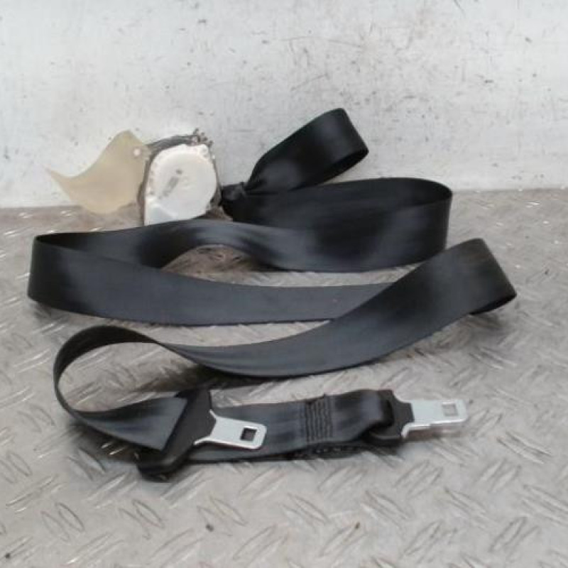 Ceinture arriere centrale FORD C-MAX 2 Ceinture arriere centrale FORD C-MAX 2