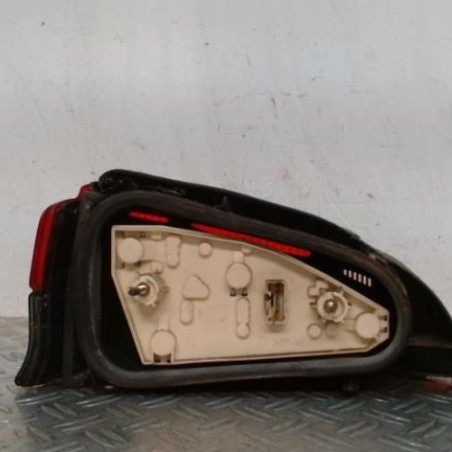 Feu arriere principal droit (feux) PEUGEOT 106