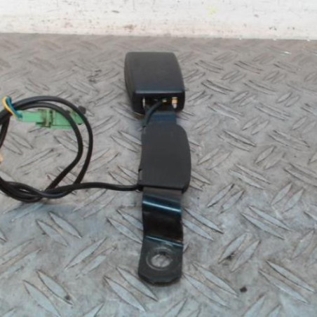 Attache ceinture avant droit VOLKSWAGEN POLO 5