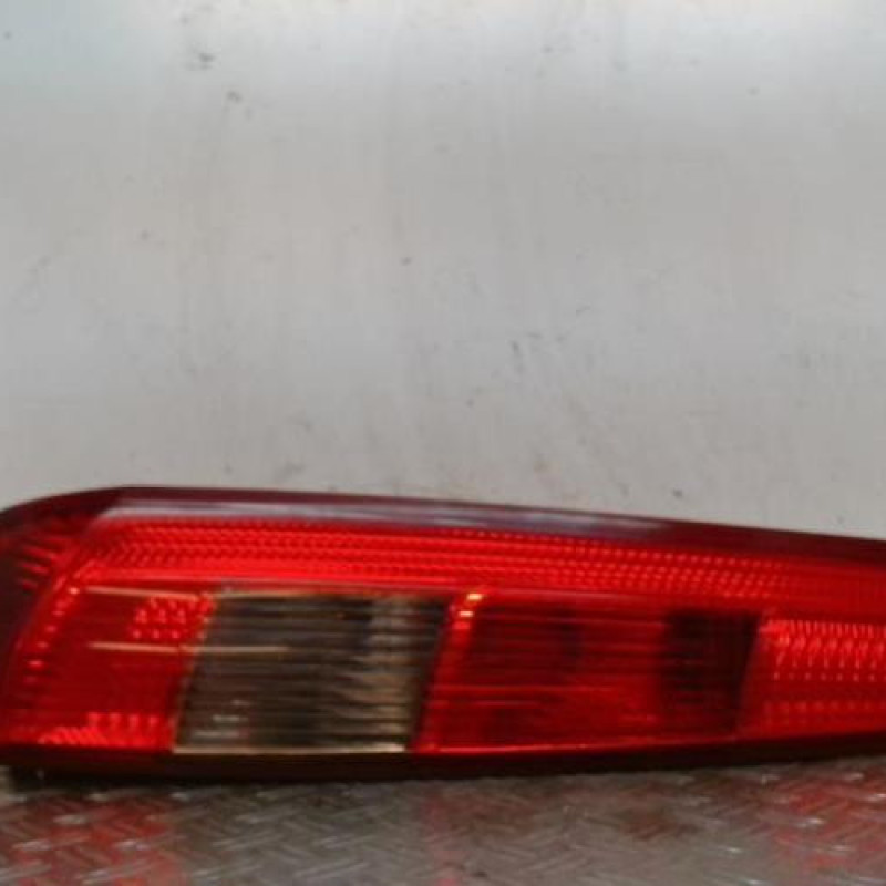 Feu arriere principal gauche (feux) FORD FIESTA 5 Feu arriere principal gauche (feux) FORD FIESTA 5