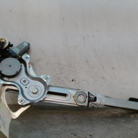 Leve vitre electrique avant droit TOYOTA AVENSIS 3 Photo n°1